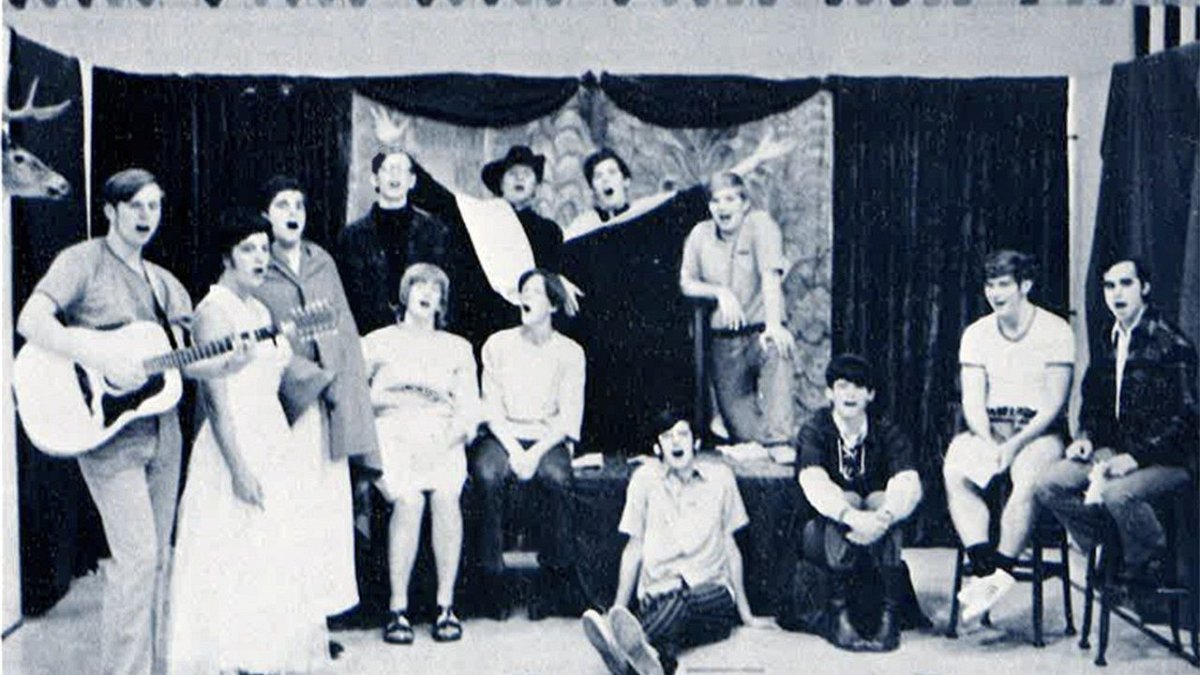 Посмотрите фрагмент недавно вышедшего фильма «Лео из Чикаго»