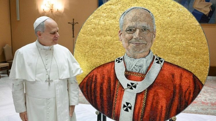 Mozaikowy portret papieża Leona XIV przeznaczony dla Bazyliki św. Pawła za Murami (@Vatican Media)
