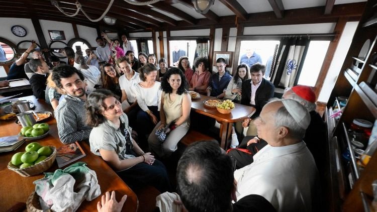 Papst Leo unter Deck (@Vatican Media)