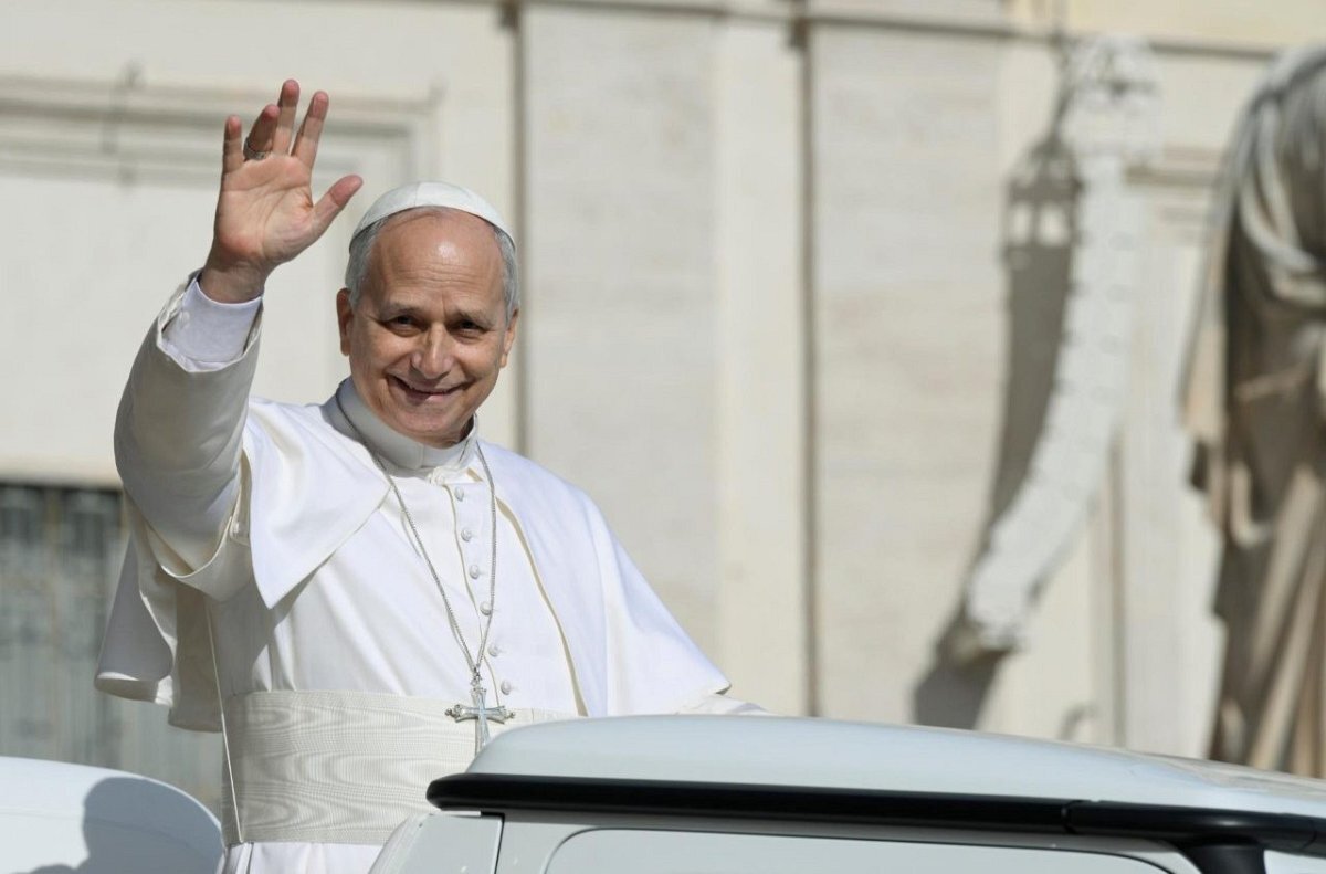 When meeting with the faithful, the Pope said: The humanity and divinity of the Church are in harmony