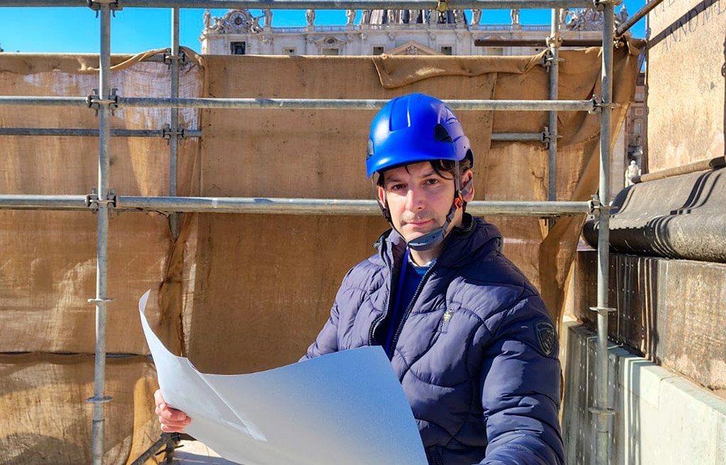 来自诺切拉下城-萨尼奥尔教区：圣彼得广场的圣诞场景