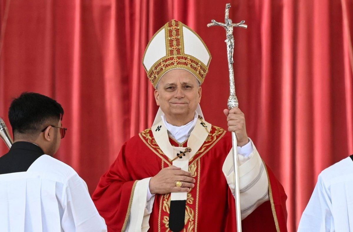 What events are included in Pope Leo XIII's liturgical calendar from April to July?