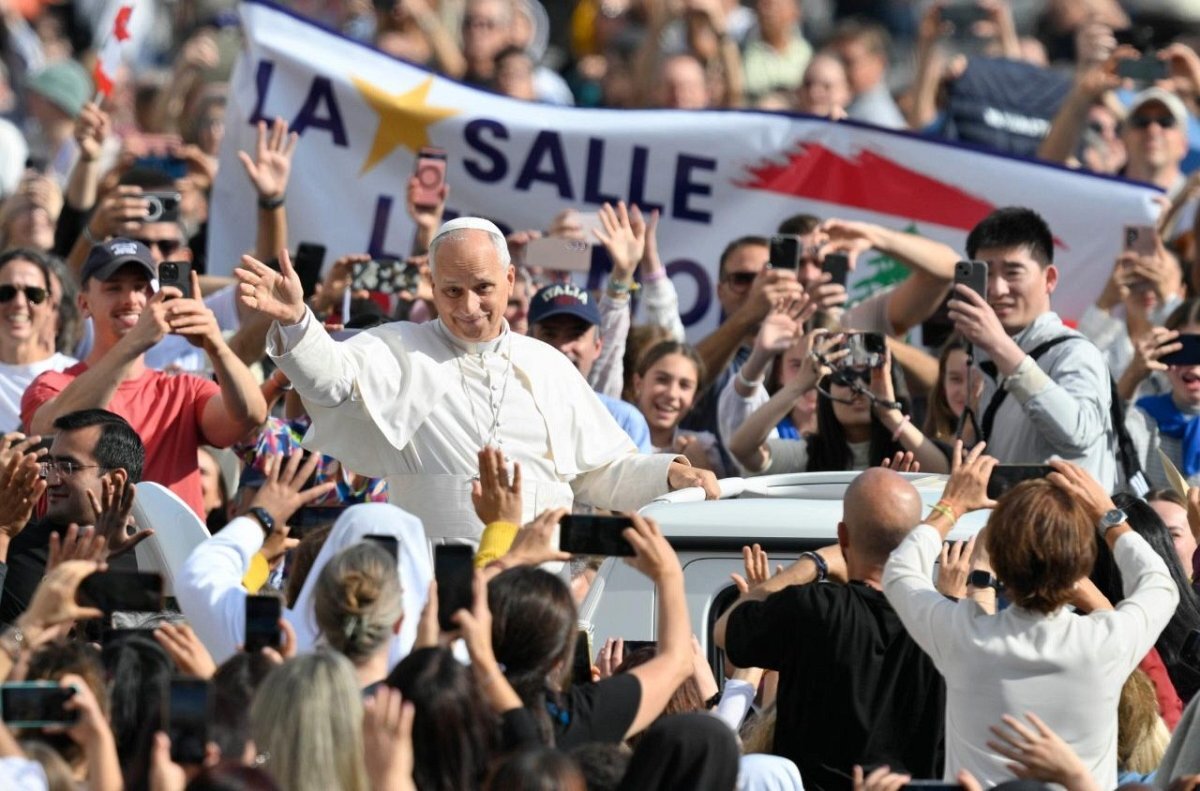 Папа: Основа образования – это внутренняя жизнь, солидарность, любовь и надежда