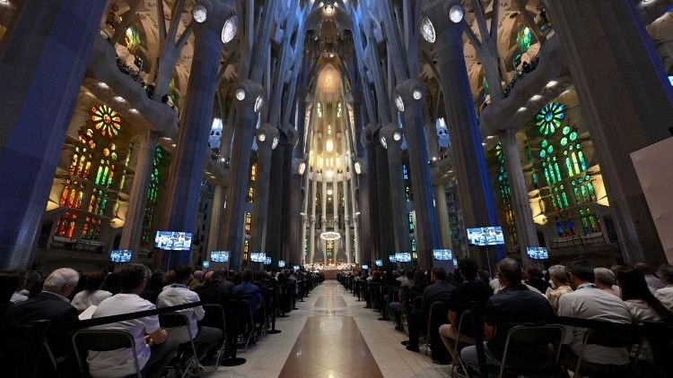 Celebration at the Basilica of the Sagrada Família (@Vatican Media)