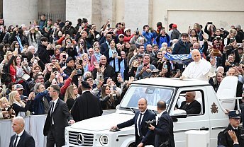 Papa Francisco: A ressurreição é o melhor remédio para a tristeza