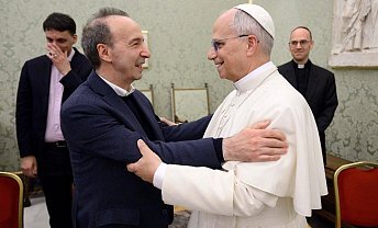 Le pape a rencontré Roberto Benigni avant la première du Monologue de Pierre