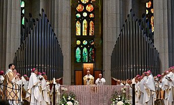 At the Sagrada Familia, Pope Leo XIII emphasized the necessity of striving for peace