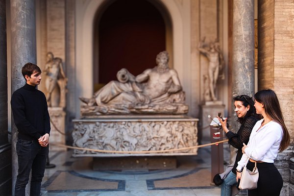 ローマ：バチカン美術館とシスティーナ礼拝堂の優先入場