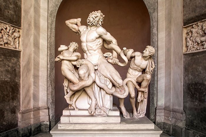 Vatican and Sistine Chapel Tour with VIP Entrance