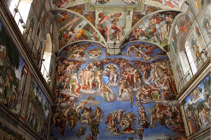 Roma: Tour guidato con autobus Hop-On Hop-Off e Musei Vaticani