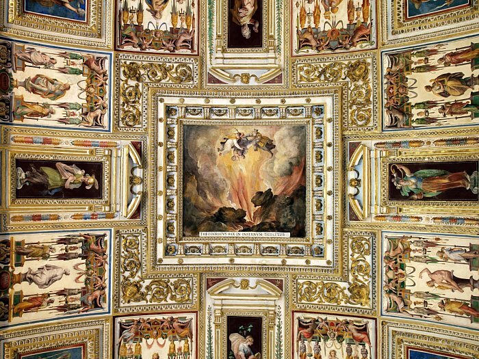 Evening Express Vatican Museum and Sistine Chapel Group Tour