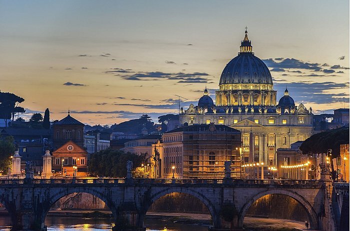 Rzym: Watykan nocą - mała wycieczka grupowa z Kaplicą Sykstyńską