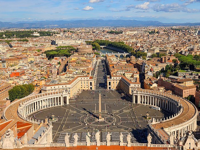 Rome: rondleiding door de Sint-Pietersbasiliek, La Piet en de pauselijke graven