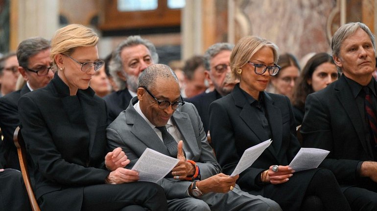 Hollywood stars visit the Vatican: Cate Blanchett and Spike Lee meet with the Pope