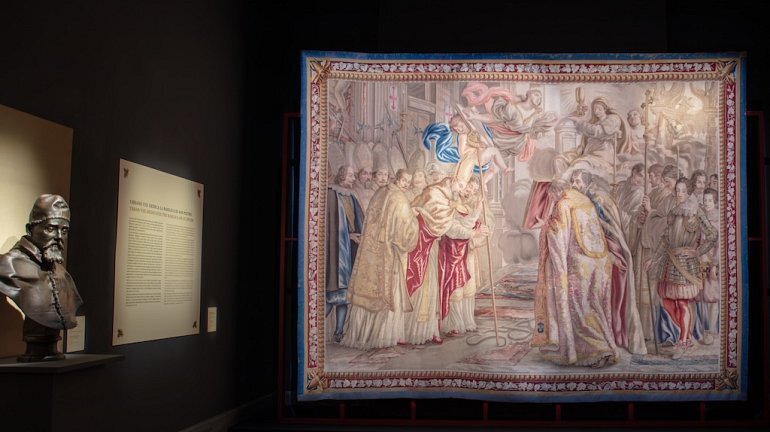 The exhibition “Barberini Carpet Workshop – The Resurrection of Jesus and the Consecration of St. Peter’s Basilica” has opened at the Vatican Museums