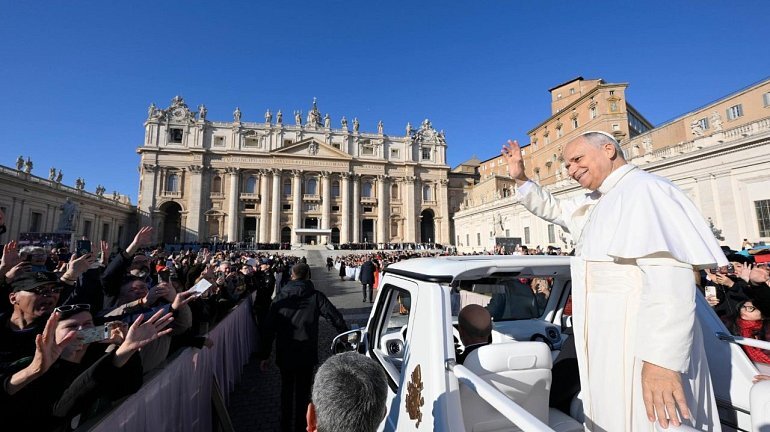 교황은 신자들과의 만남에서 이렇게 말씀하셨다: 죽음을 생각하라. 지상에서의 우리 삶은 영생을 준비하는 시간이다.