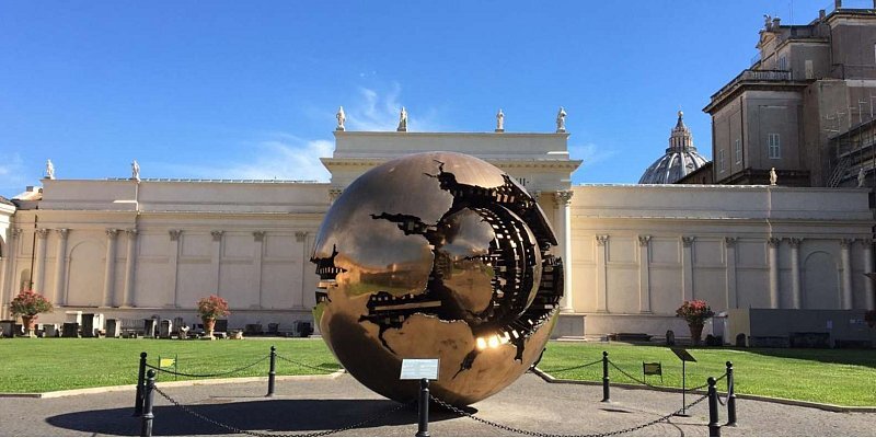 Von Rom aus: VIP-Eintritt zu den Vatikanischen Museen &amp; Petersdom-Tour