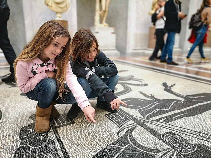 Skip-the-Ticket-Line Kids Fun Sistine Chapel & Vatican Tour