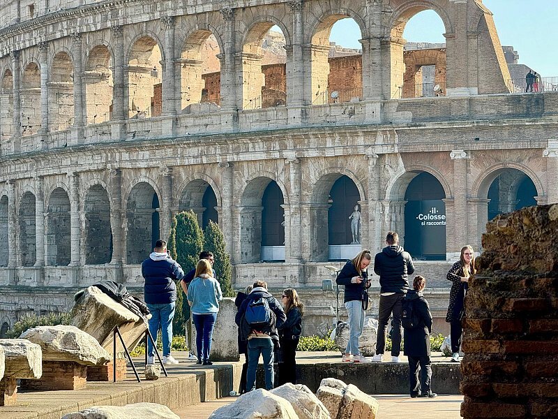 Colosseum & Vatican Museums Combo Tour
