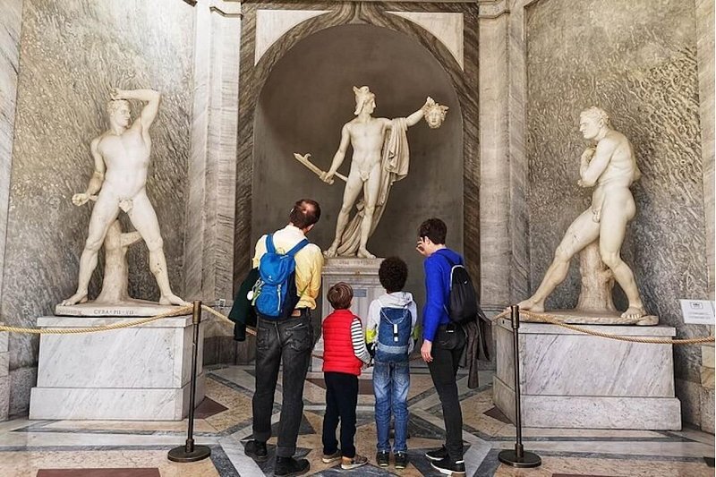 Vatican City: Early Morning Vatican Tour with Sistine Chapel
