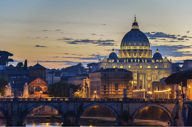 Rome: Vatican at Night Small Group Tour with Sistine Chapel
